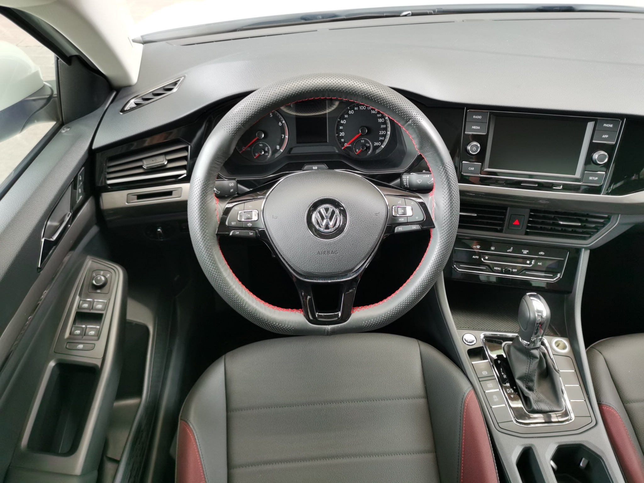 大众宝来2020款15l自动4门5座三厢车精英型国Ⅵ