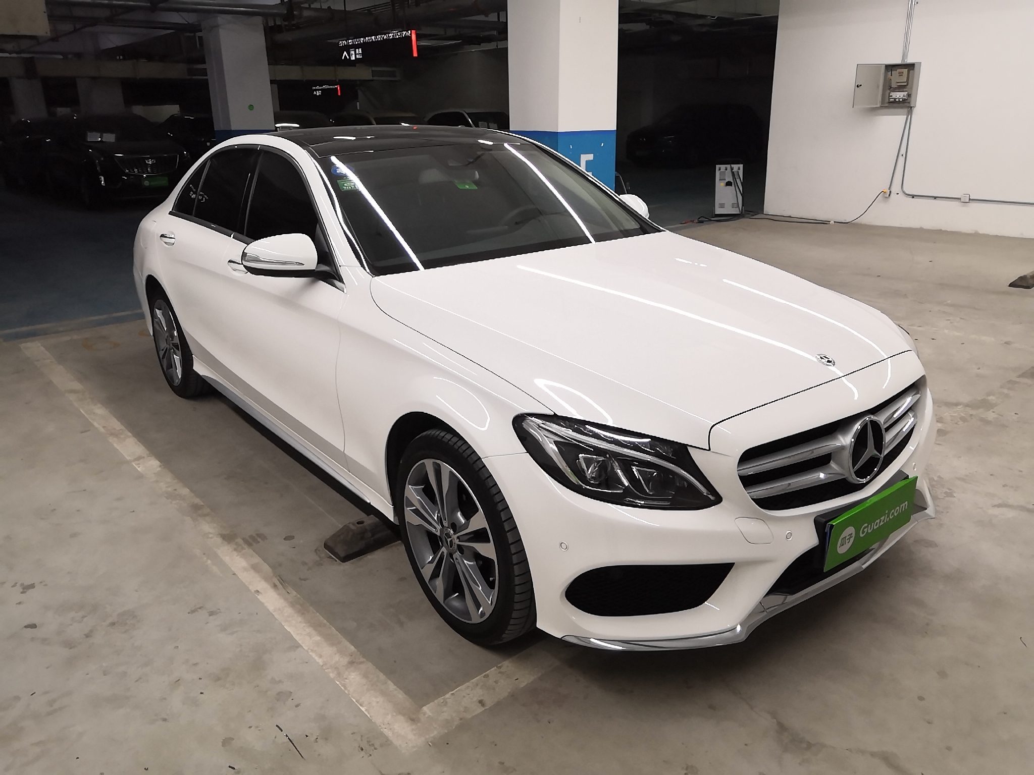 奔驰c级c200l2017款20t自动运动版改款国Ⅴ