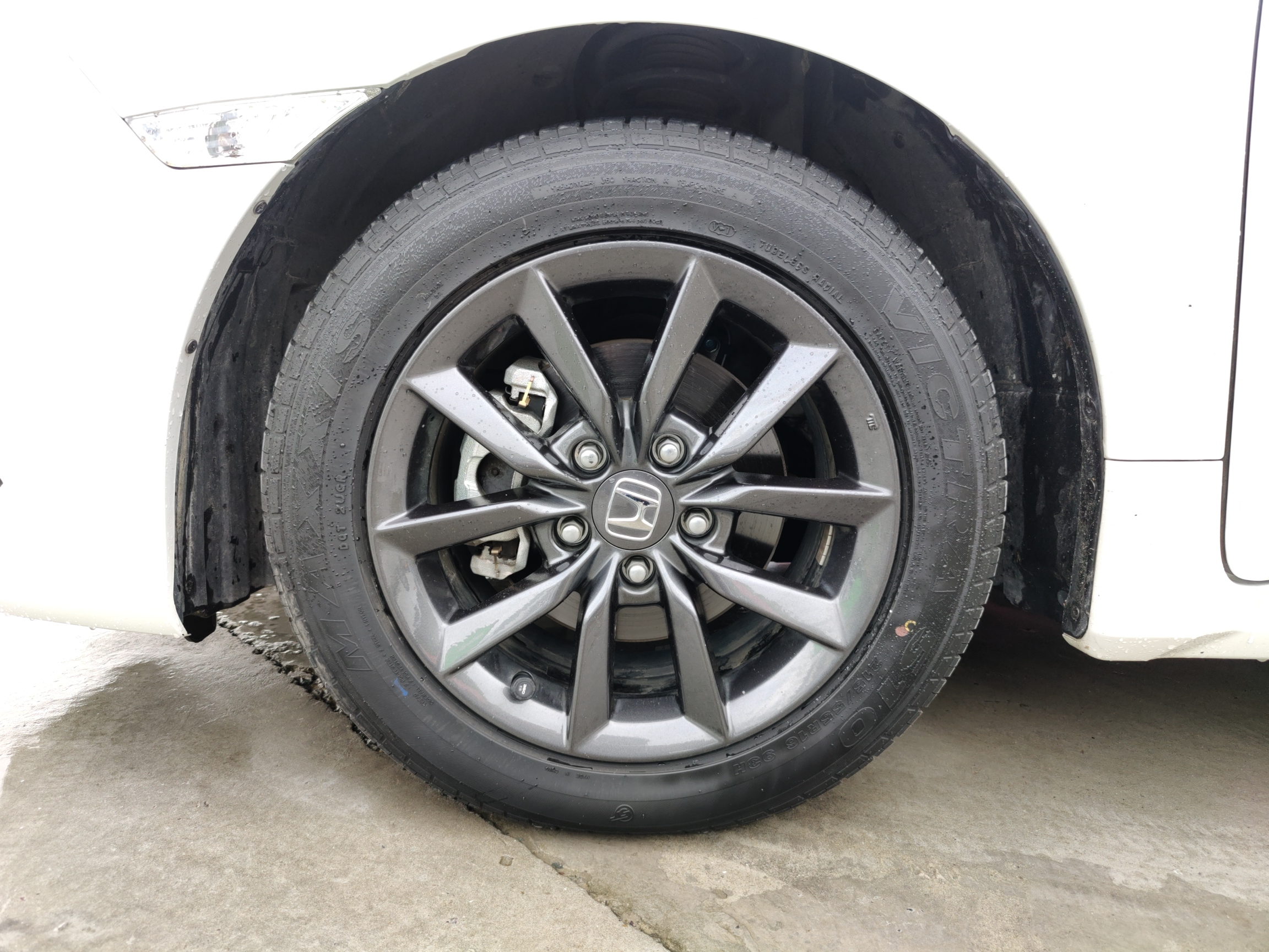 本田思域2019款15t自动劲动版220turbo国Ⅵ