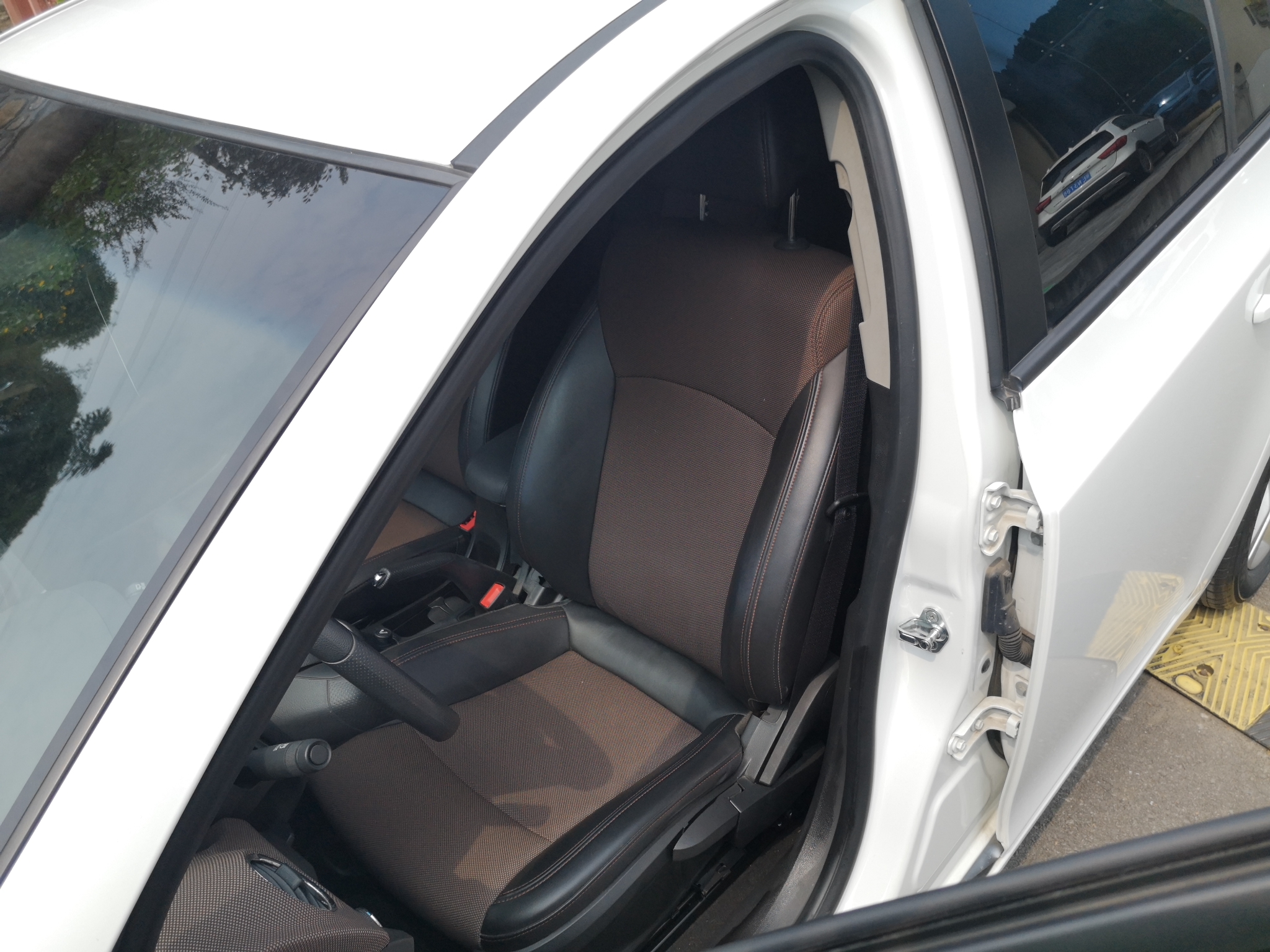 雪佛兰科鲁兹 2015款 1.6L 自动 5门5座两厢车 舒适版 (国Ⅴ) 