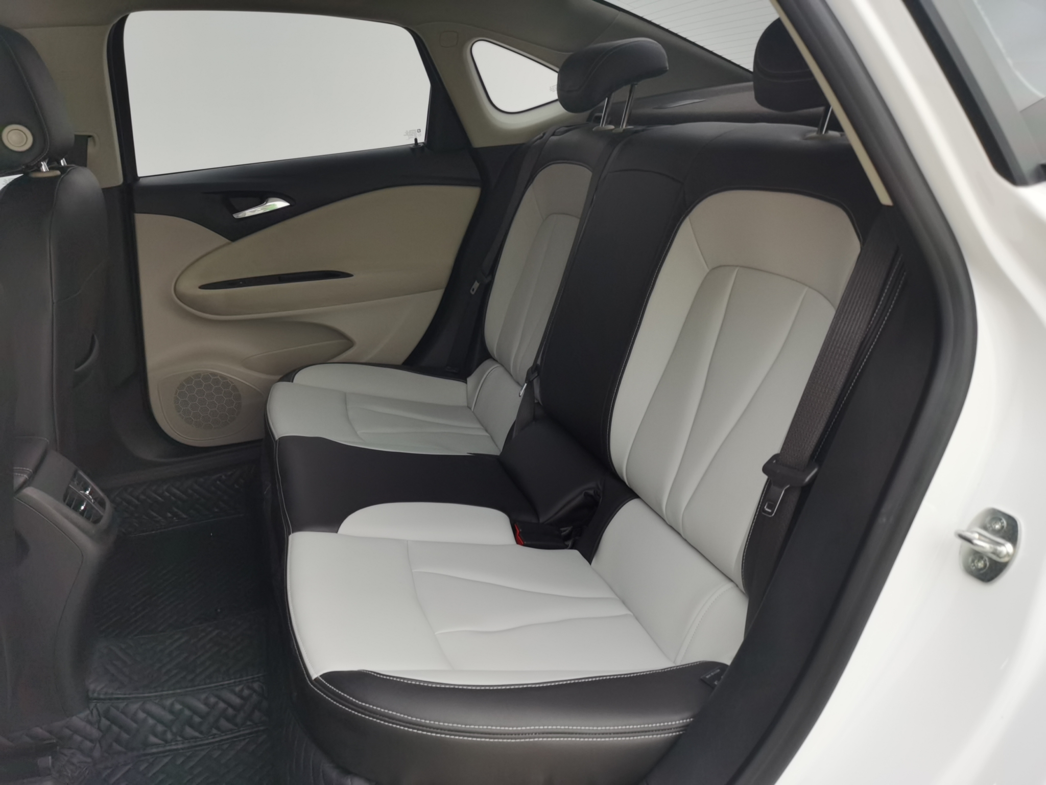 别克威朗2020款10t自动15t进取型国Ⅵ