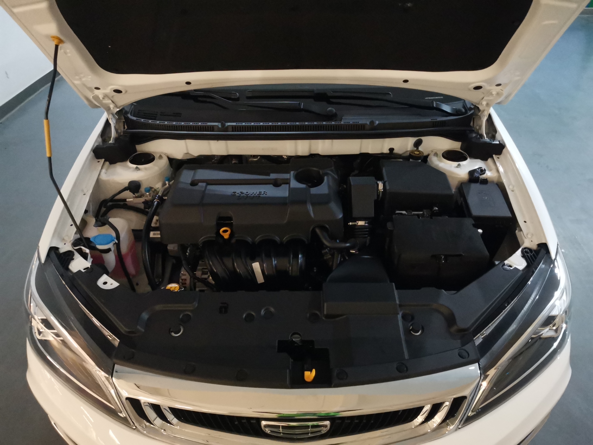 吉利帝豪 2020款 1.5l 自动 向上版 (国Ⅵ)